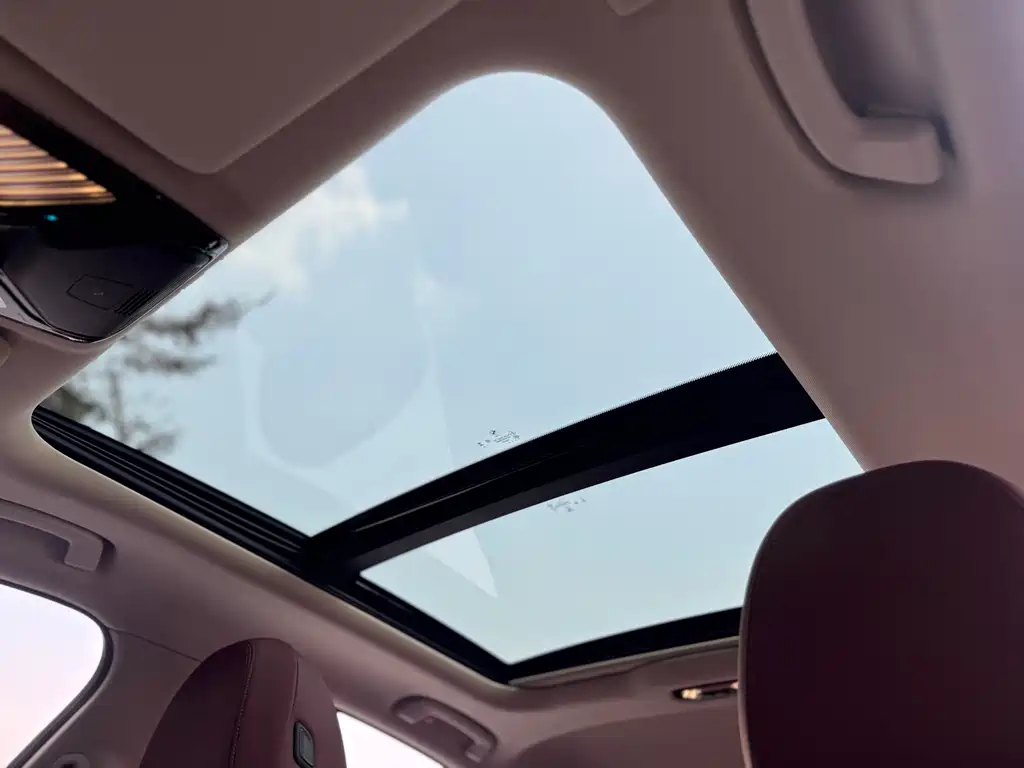 BMW 3 Series - фото 9