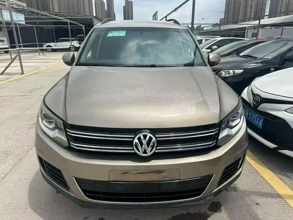 Volkswagen Tiguan — миниатюра 2