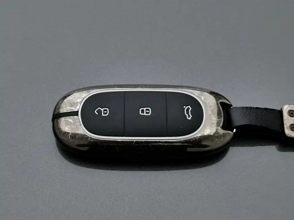 Li Auto Li L8 — миниатюра 19