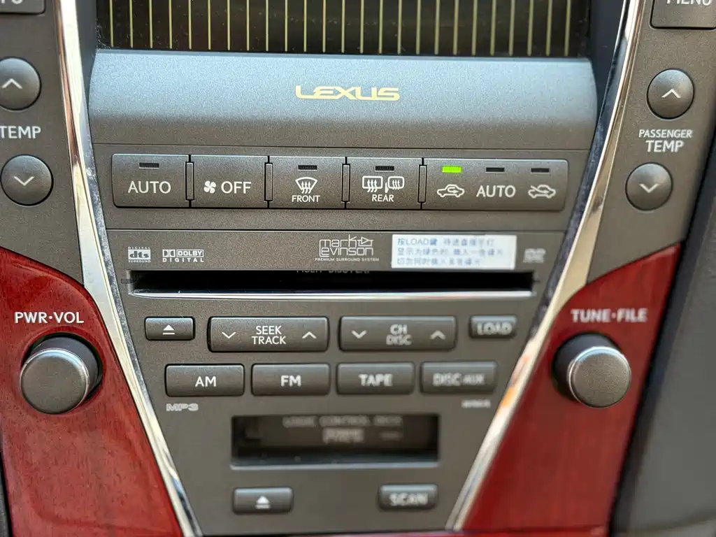 Lexus ES — миниатюра 17
