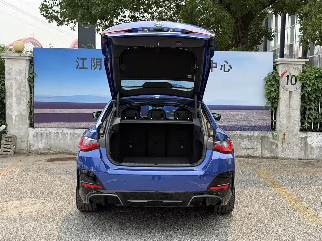 BMW i4 M 2023 M50