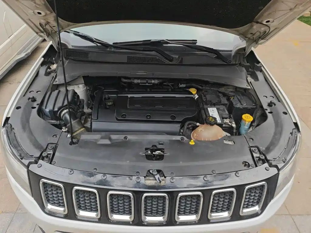 Jeep Compass — миниатюра 16