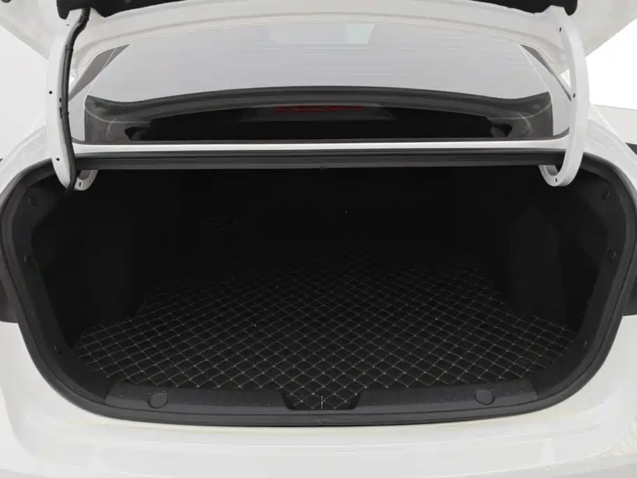 Changan Eado — миниатюра 4