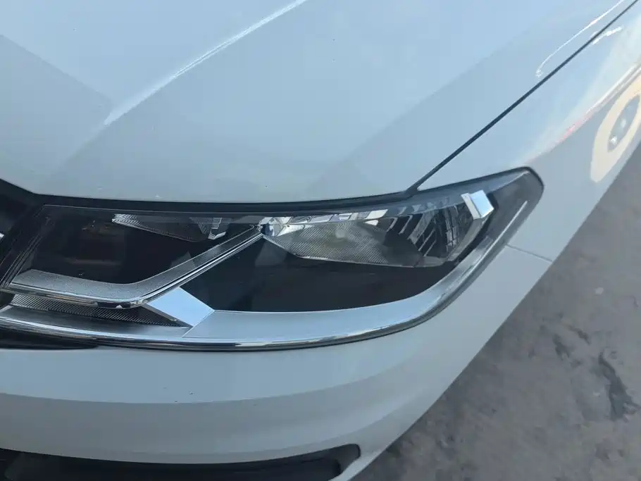 Volkswagen Santana — миниатюра 5