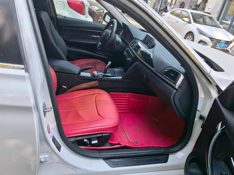 BMW 3 Series — миниатюра 8