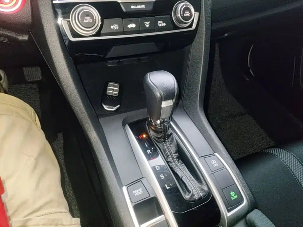Honda Civic — миниатюра 14