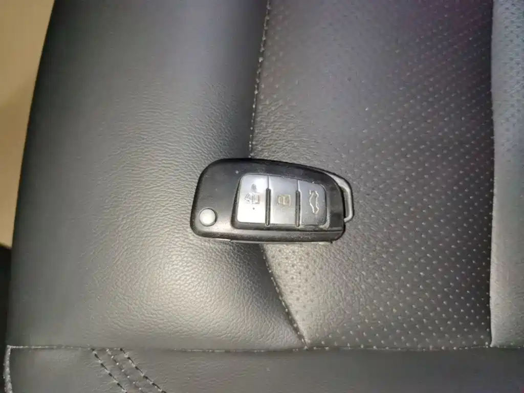 Geely Vision — миниатюра 9