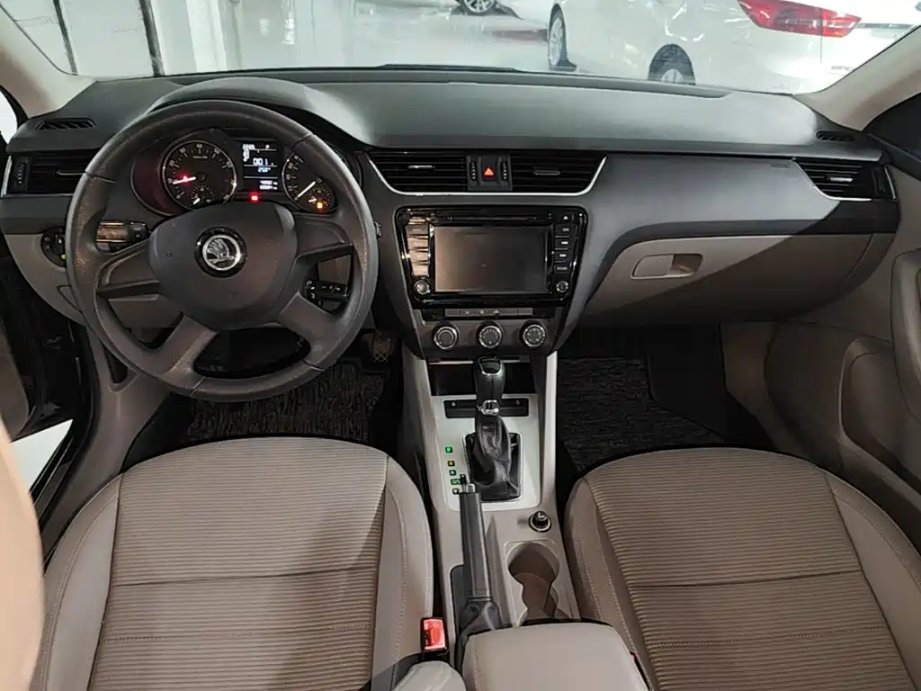 Skoda Octavia — миниатюра 13