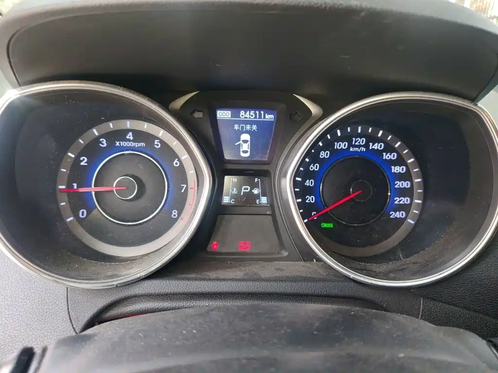 Hyundai Elantra Langdong — миниатюра 7