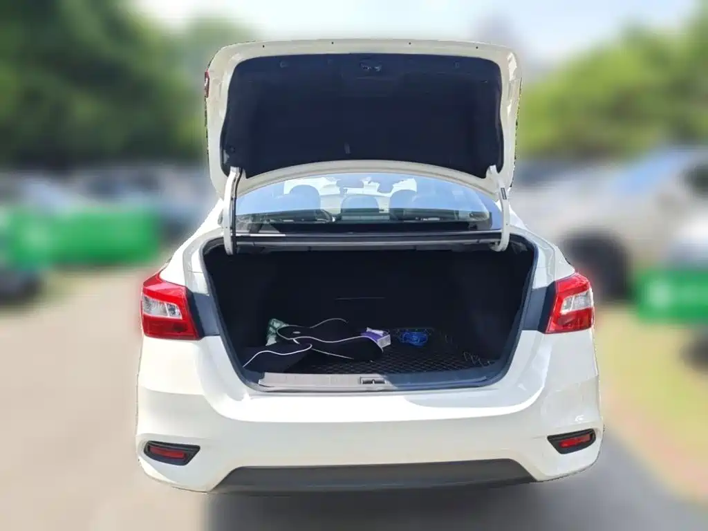 Nissan Sylphy — миниатюра 10