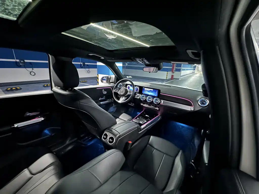 Mercedes-Benz GLB — миниатюра 9