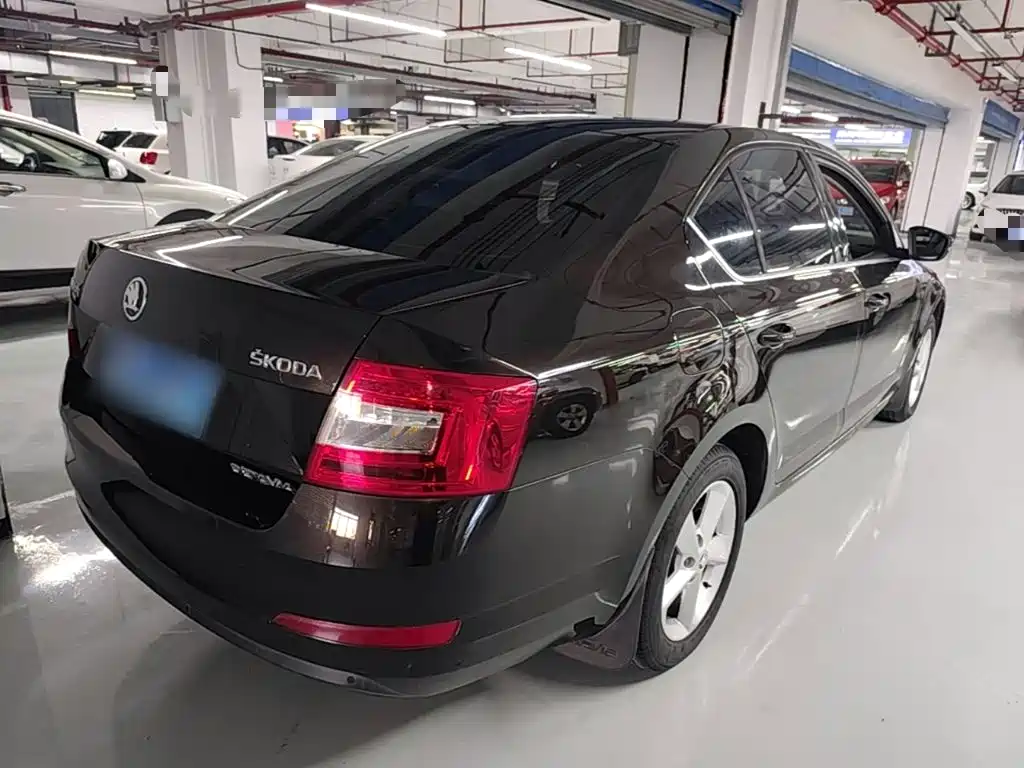 Skoda Octavia — миниатюра 7