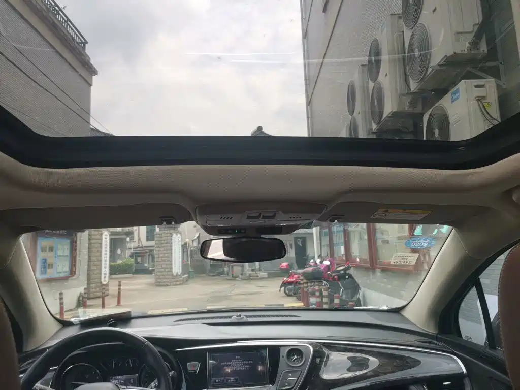 Buick Envision Plus — миниатюра 9