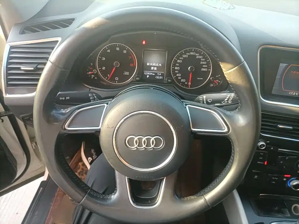 Audi Q5 — миниатюра 11