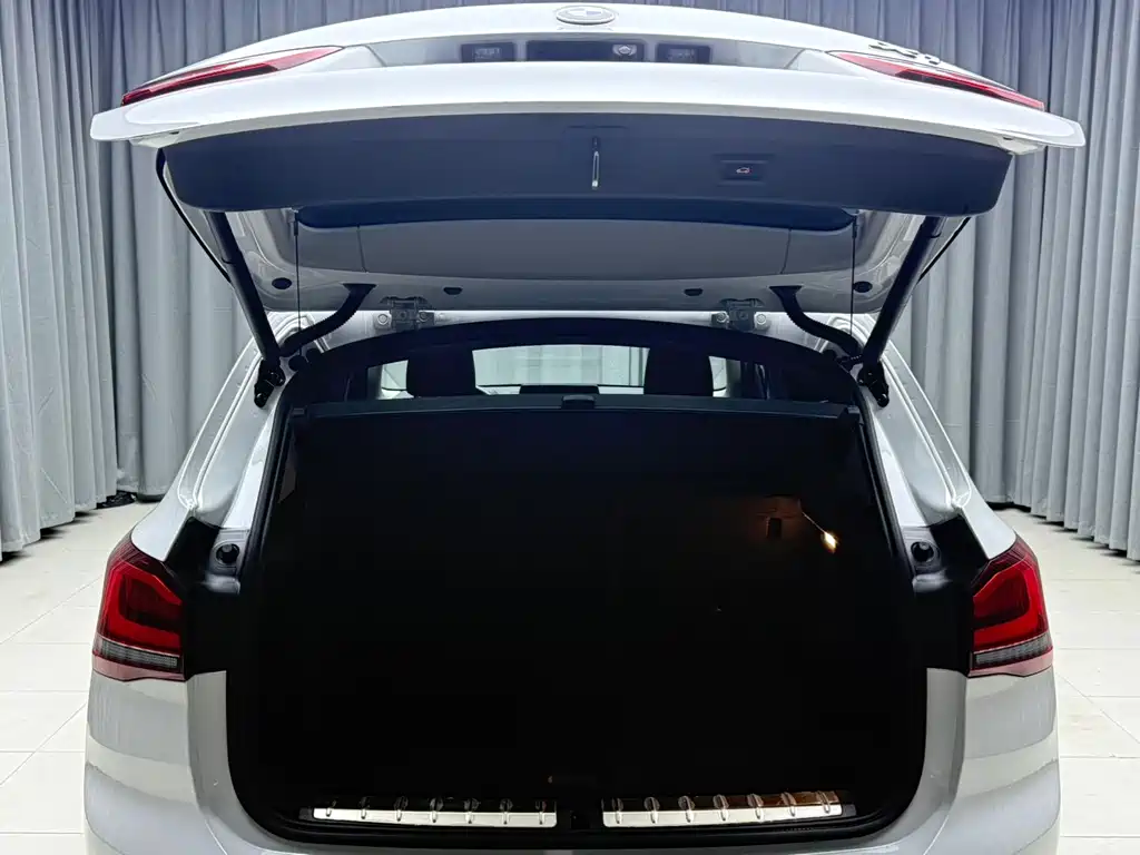 BMW X1 — миниатюра 20