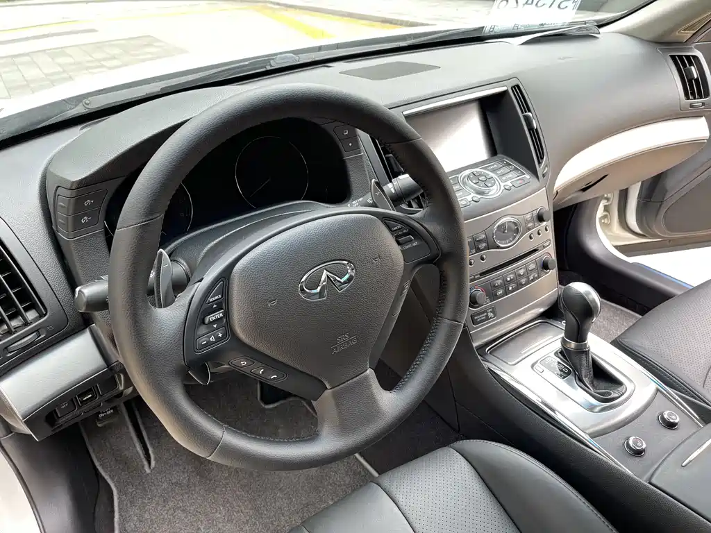 Infiniti G — миниатюра 11