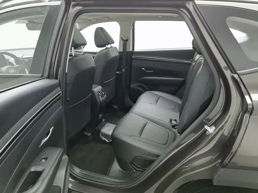 Hyundai Tucson — миниатюра 15