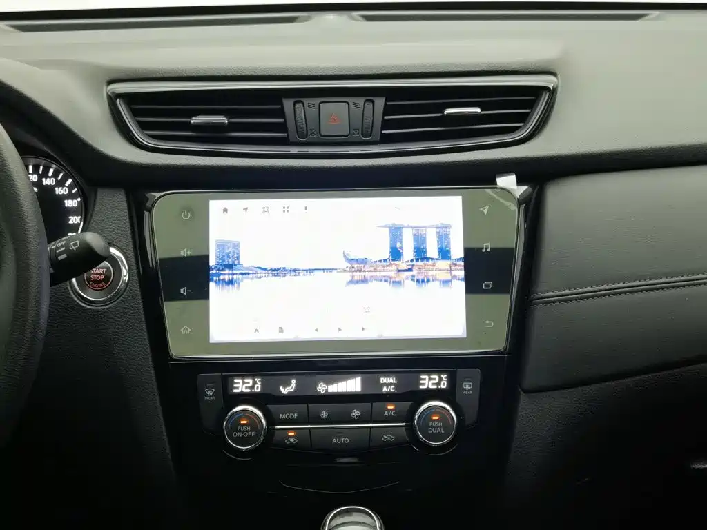 Nissan X-Trail — миниатюра 12