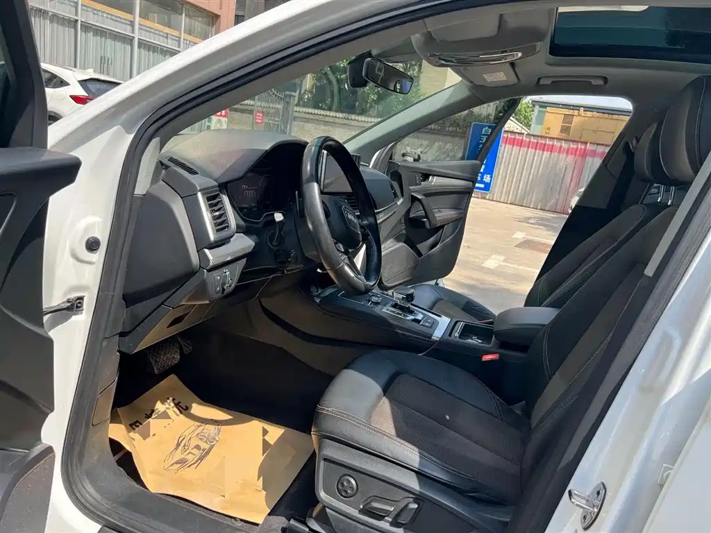 Audi Q5L 2018 45 TFSI Premium Fashion V