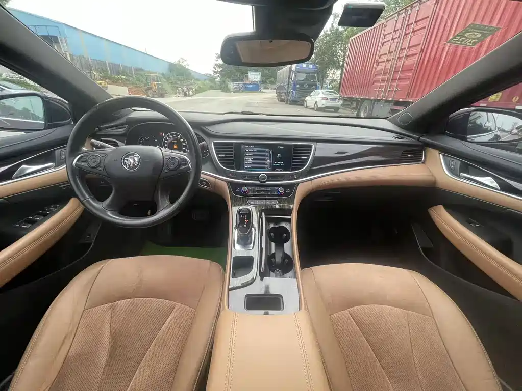 Buick LaCrosse — миниатюра 5