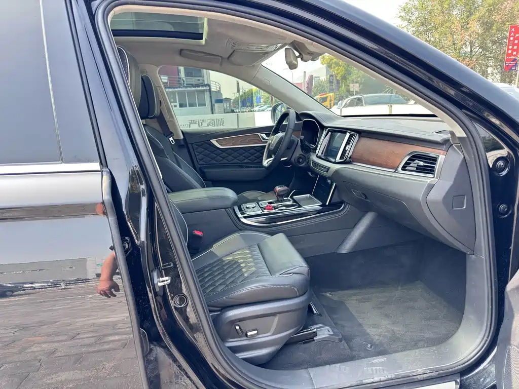 Hongqi Hongqi HS7 — миниатюра 9