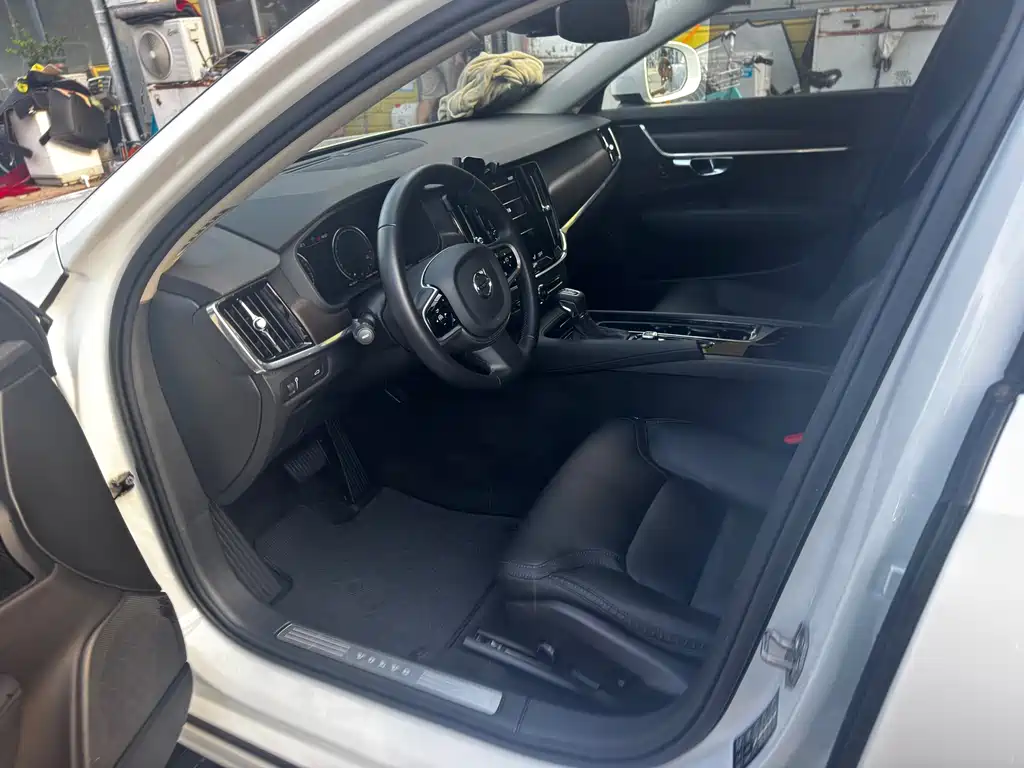 Volvo V90 — миниатюра 8