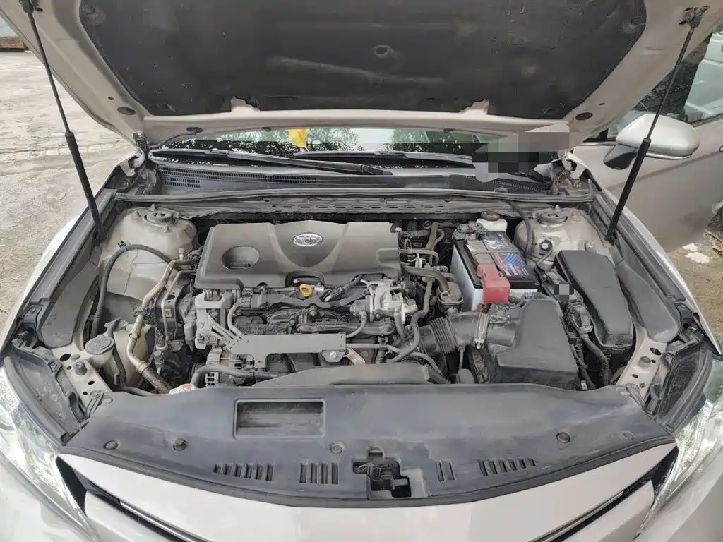 Toyota Camry — миниатюра 11