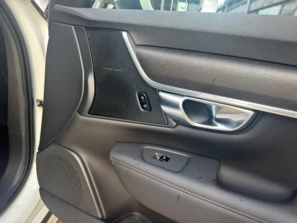 Volvo V90 — миниатюра 13