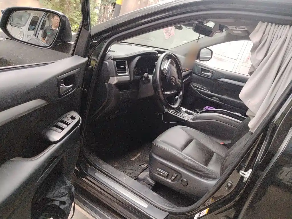 Toyota Highlander — миниатюра 14