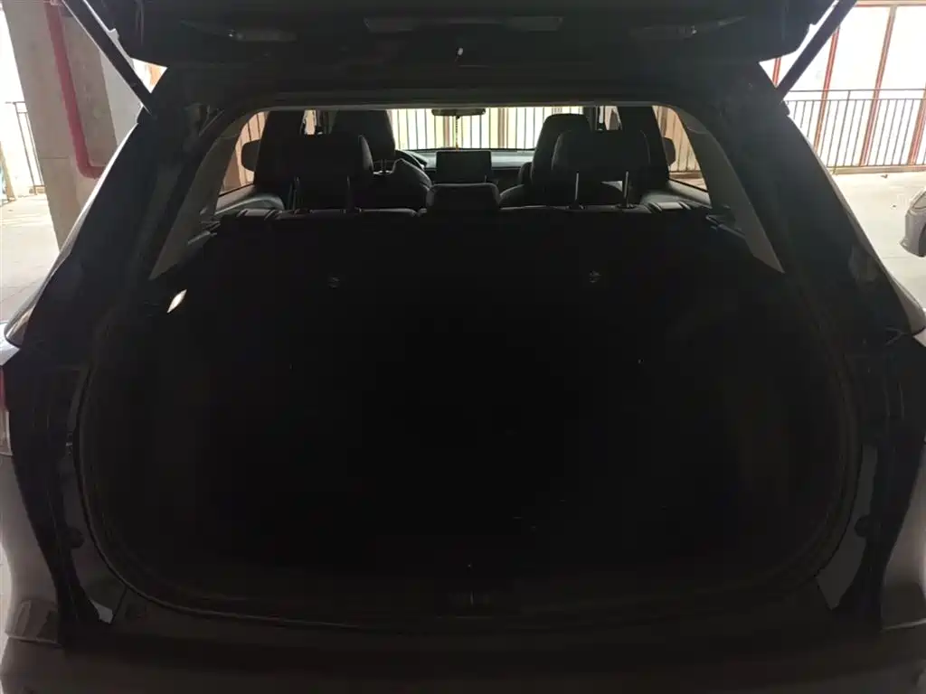 Toyota Frontlander — фотографии объявления, Фото 19
