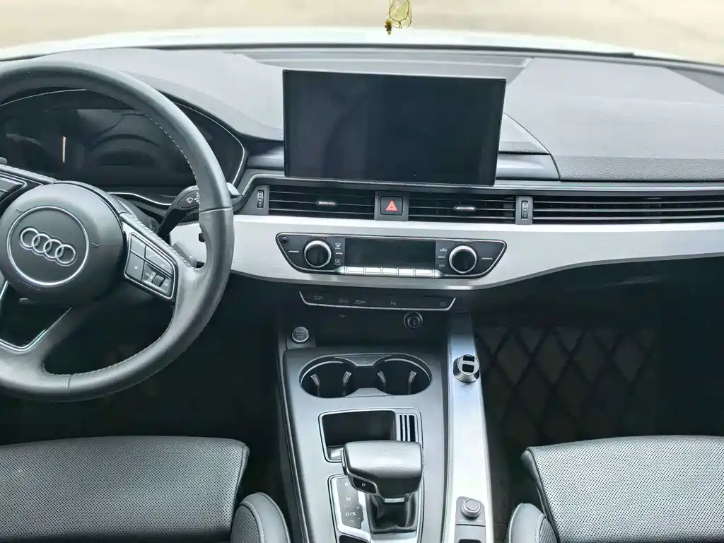 Audi A4L — миниатюра 15