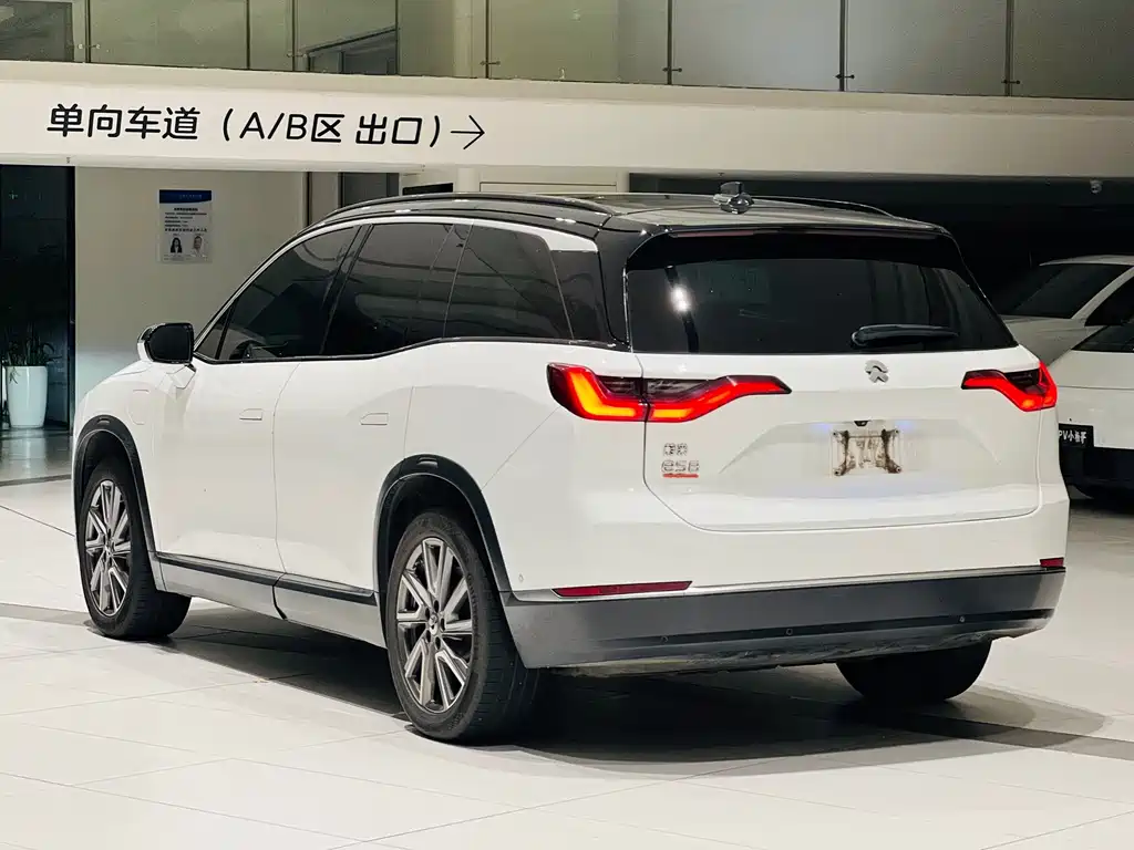 NIO ES8 — миниатюра 10