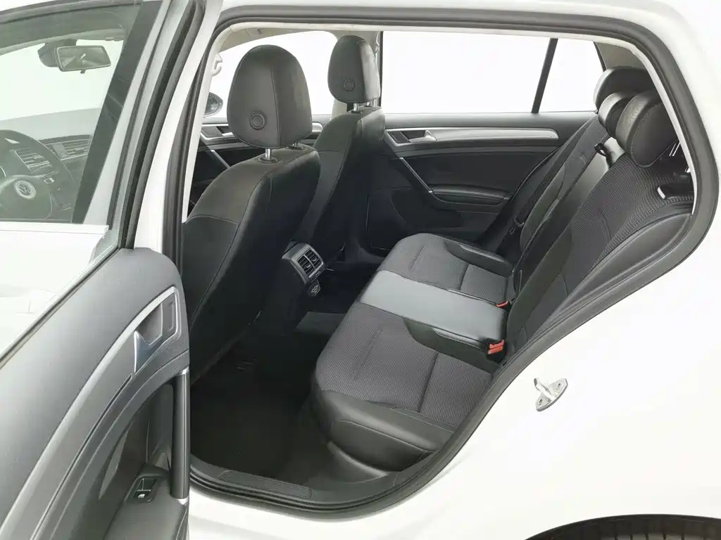 Volkswagen Golf — миниатюра 15