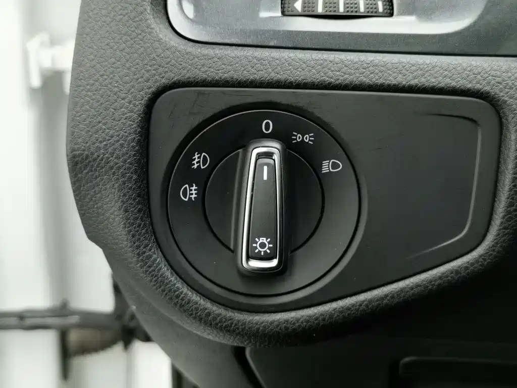 Volkswagen Golf — миниатюра 21
