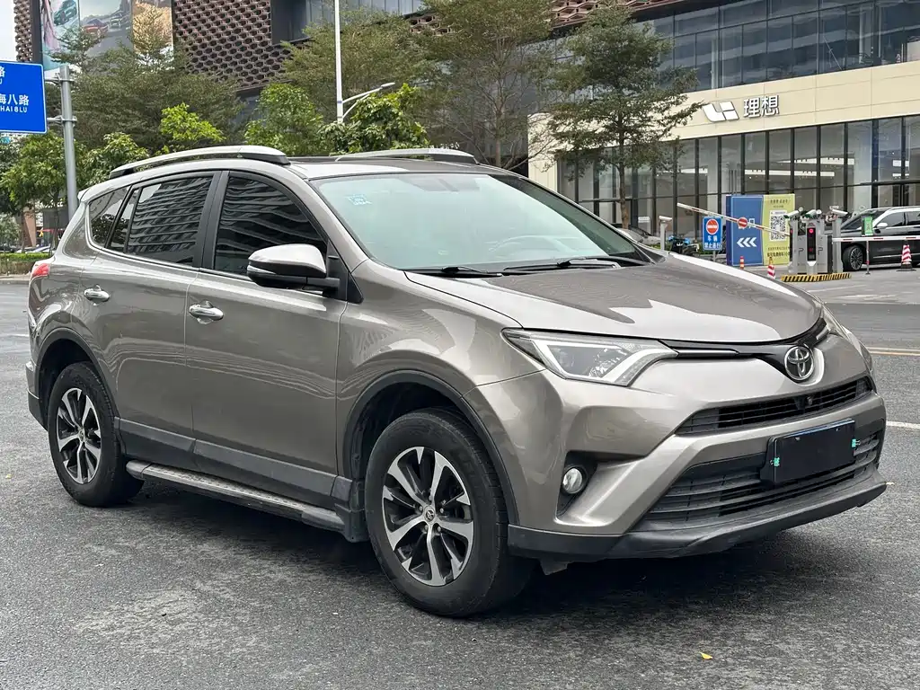Toyota RAV4 2016