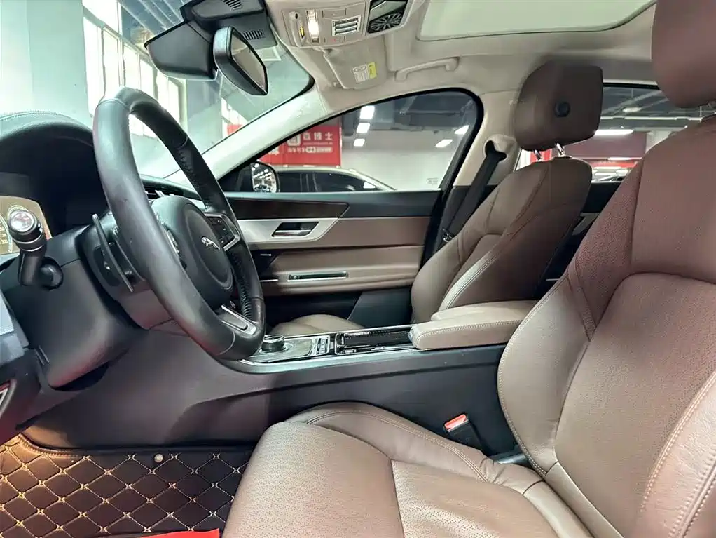 Jaguar XFL 2019 XFL 2.0T 250PS Premium