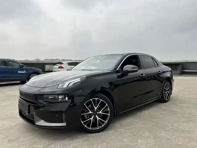 2018 Lynk & Co 03