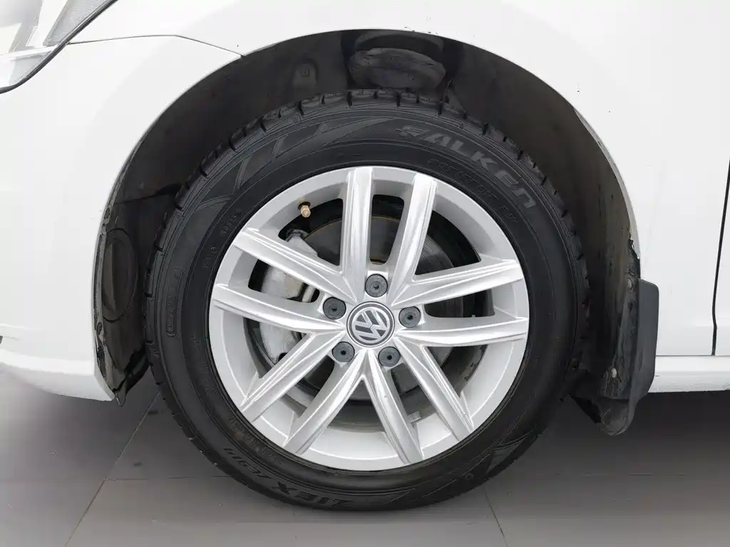 Volkswagen Golf — миниатюра 17