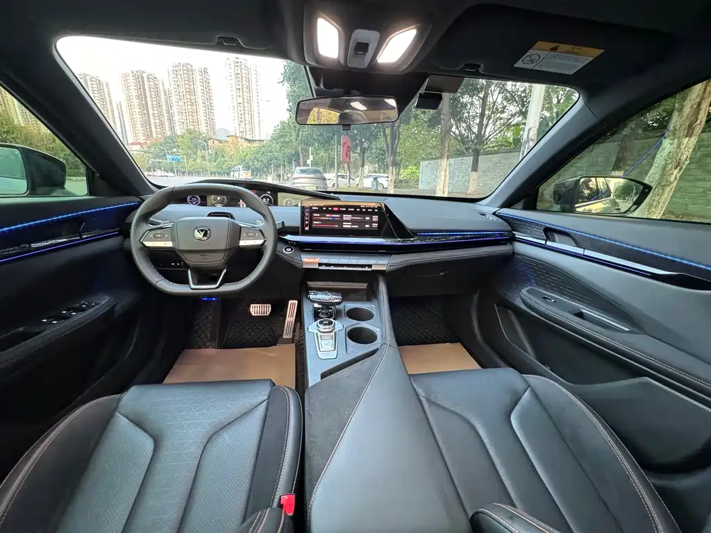 Changan UNI-V 2022 2.0T
