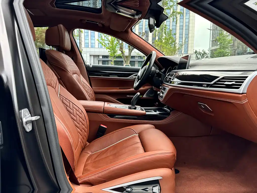 BMW 7 Series — фотографии объявления, Фото 17