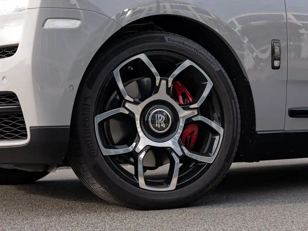 ROLLS-ROYCE CULLINAN