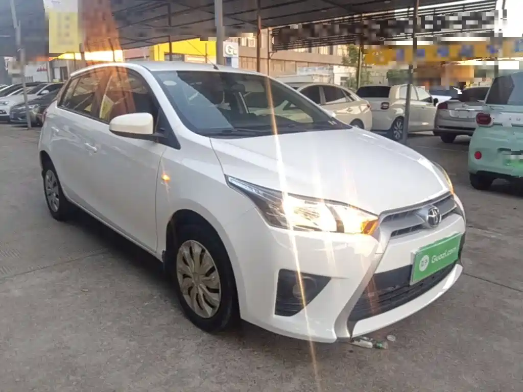 Toyota Yaris L — миниатюра 4