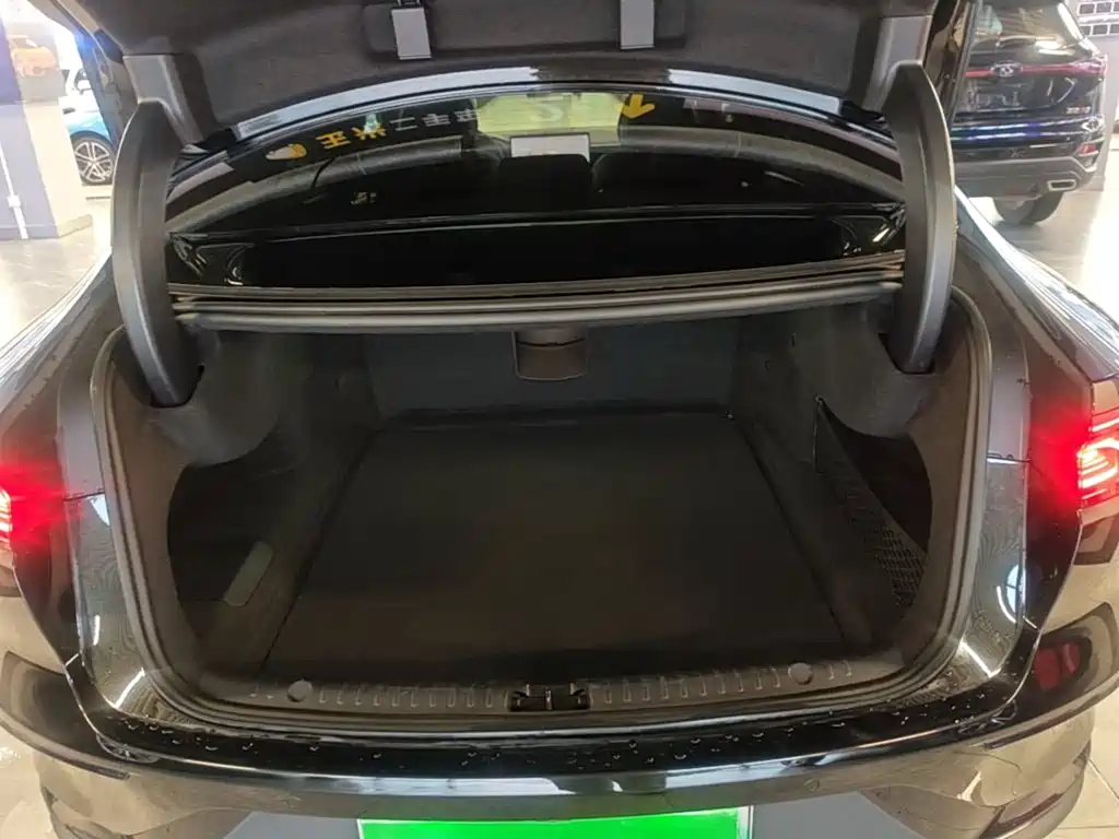 BYD Han — миниатюра 19