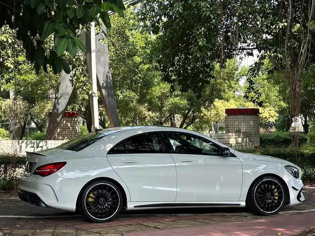 Mercedes-Benz CLA AMG — миниатюра 9