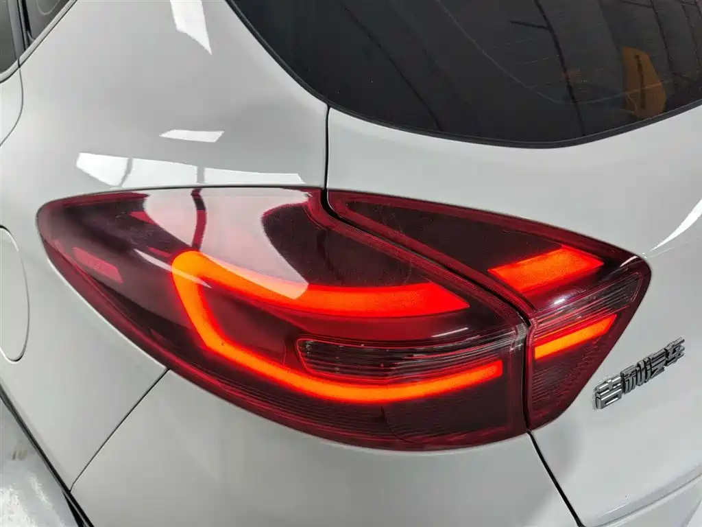 GEELY AUTOMOBILE EMGRAND GS