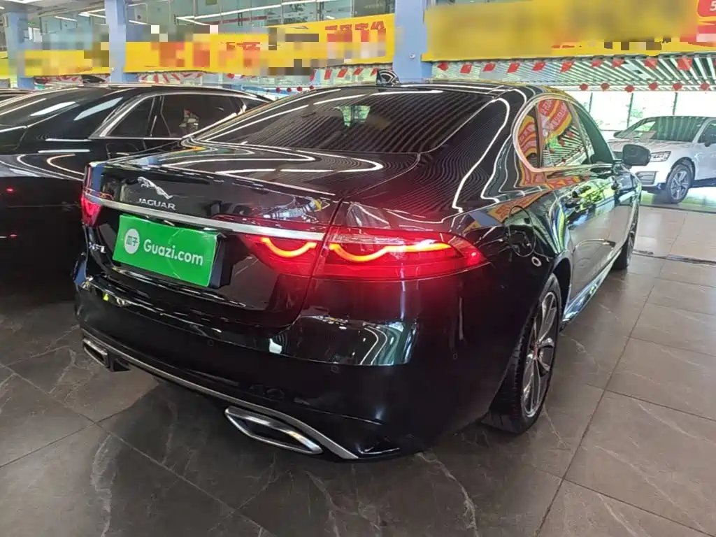 Jaguar XFL — миниатюра 7