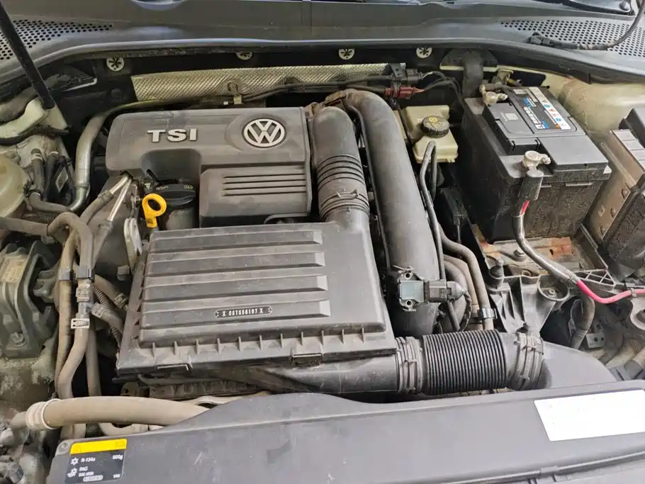 Volkswagen Golf 2016 230TSI AT Comfort