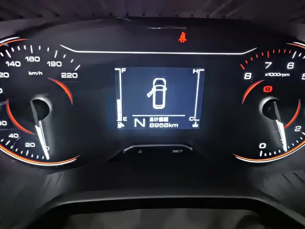 Wuling Jiachen — миниатюра 12