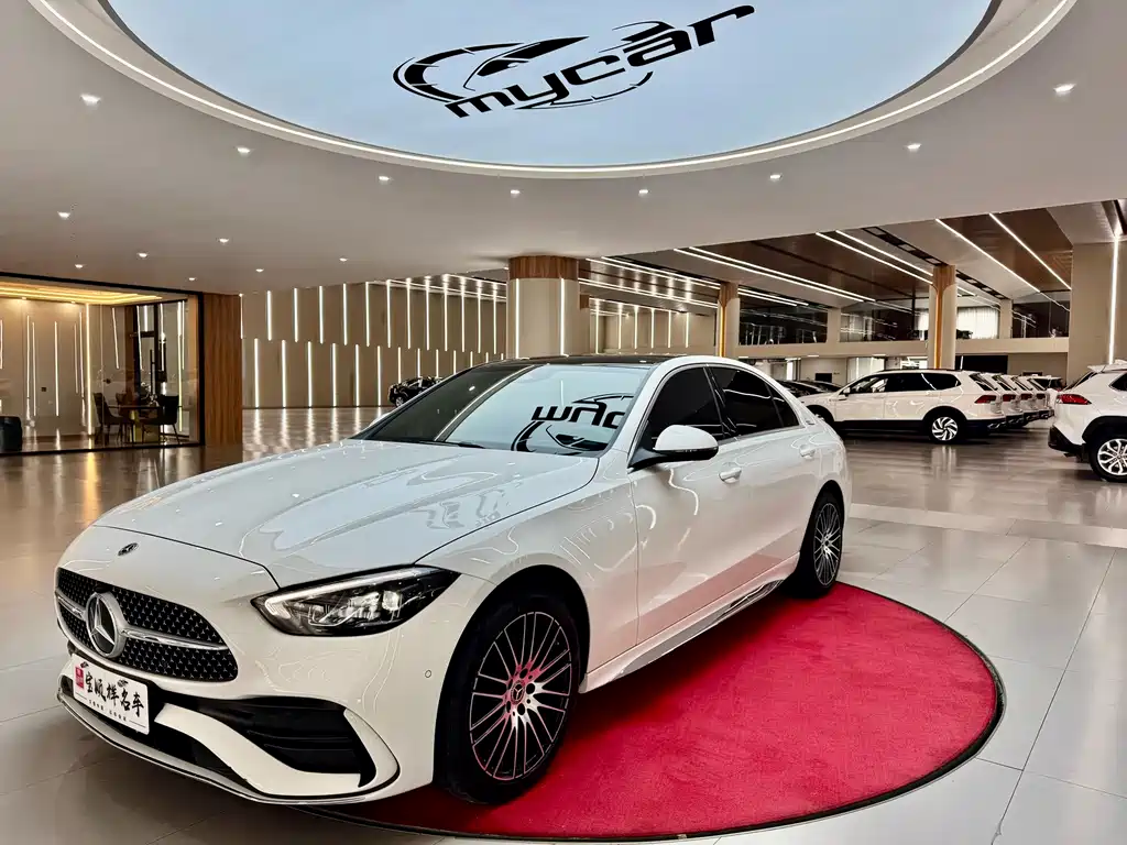 Mercedes-Benz C-Class 2024
