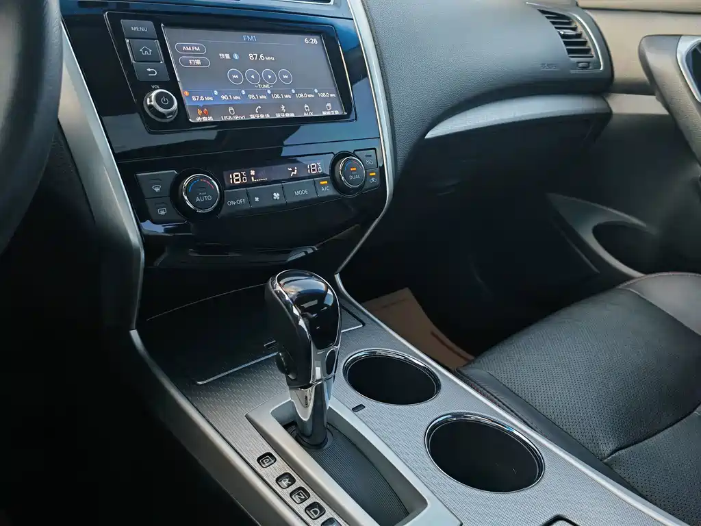 Nissan Teana — миниатюра 9